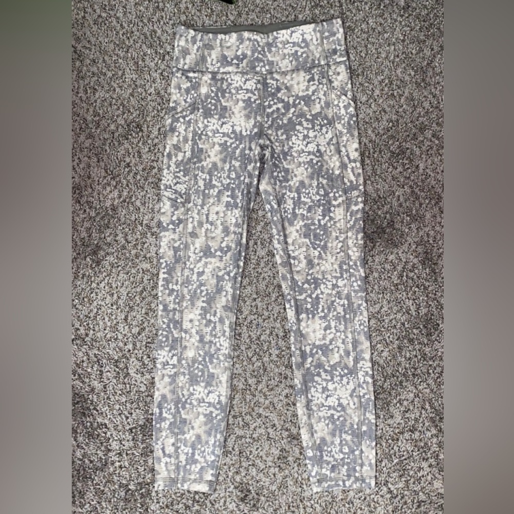 Grey spotted Lululemon leggings